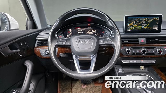 Audi A4 45 TFSI Quattro Premium