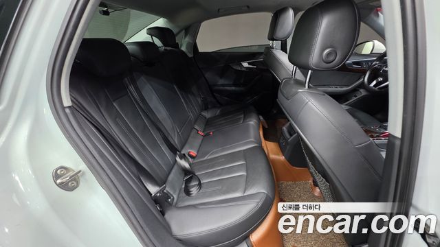 Audi A4 45 TFSI Quattro Premium