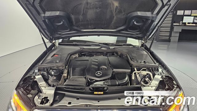 Mercedes-Benz E-Class E220d Exclusive