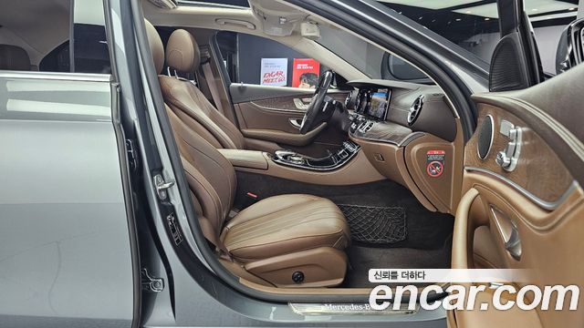 Mercedes-Benz E-Class E220d Exclusive