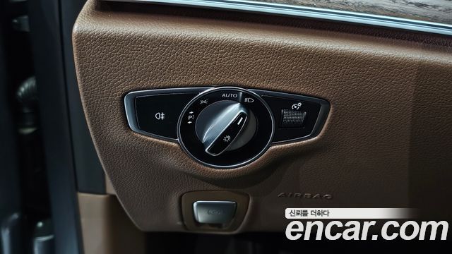 Mercedes-Benz E-Class E220d Exclusive