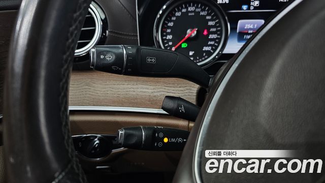 Mercedes-Benz E-Class E220d Exclusive