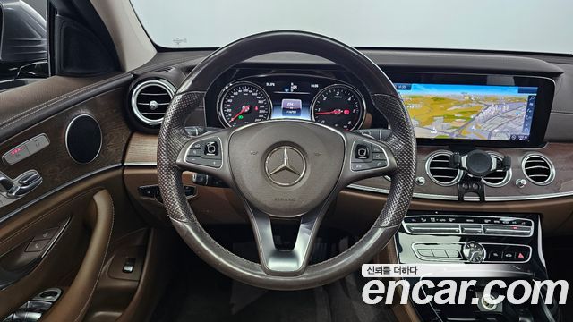 Mercedes-Benz E-Class E220d Exclusive