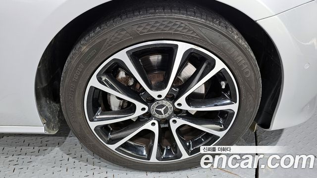 Mercedes-Benz E-Class E250 Avantgarde