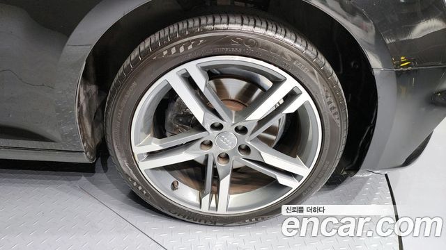 Audi A4 40 TFSI Premium