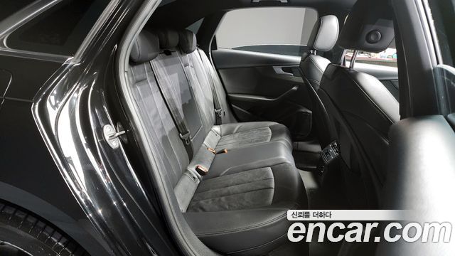 Audi A4 40 TFSI Premium