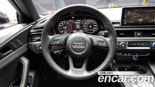 Audi A4 40 TFSI Premium