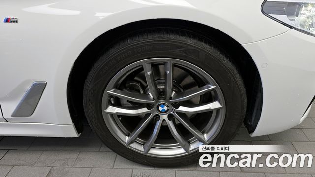 BMW 5-Series 520i M Sport