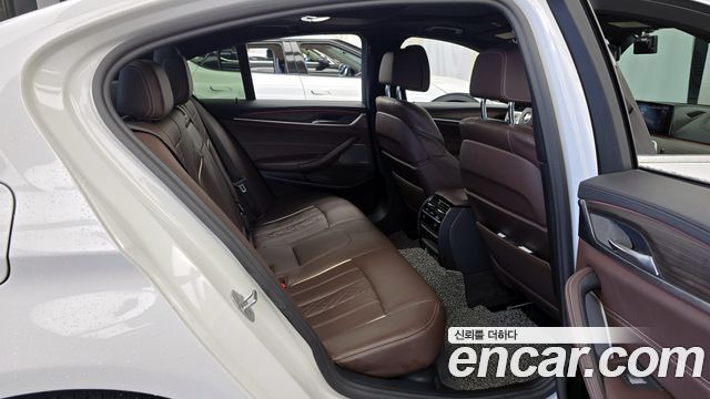 BMW 5-Series 520i M Sport