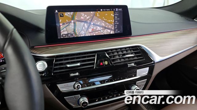 BMW 5-Series 520i M Sport