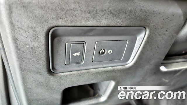 Land Rover Discovery 2.0 SD4 SE
