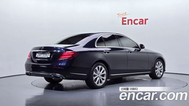 Mercedes-Benz E-Class E220d Exclusive