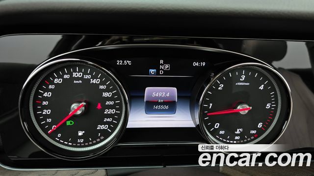 Mercedes-Benz E-Class E220d Exclusive