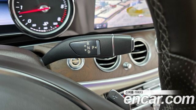 Mercedes-Benz E-Class E220d Exclusive