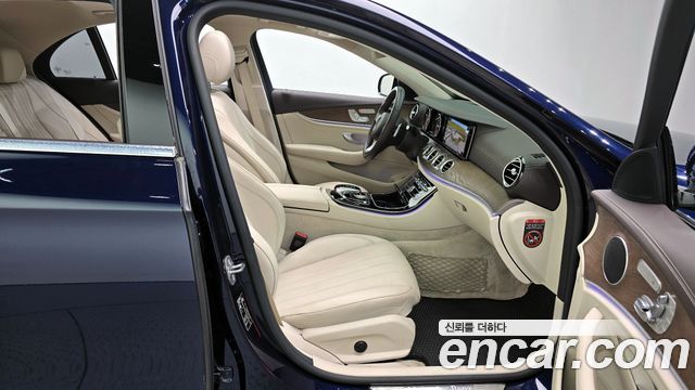 Mercedes-Benz E-Class E220d Exclusive