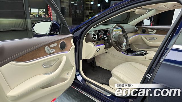 Mercedes-Benz E-Class E220d Exclusive