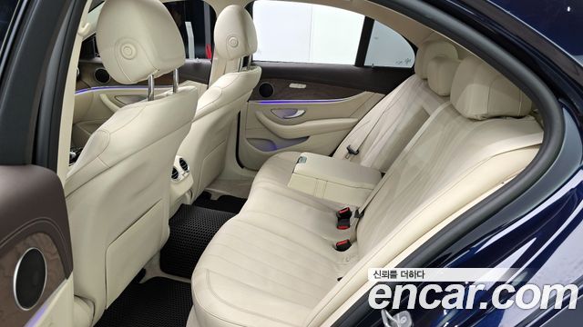Mercedes-Benz E-Class E220d Exclusive