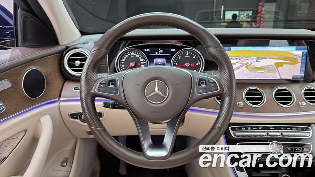 Mercedes-Benz E-Class E220d Exclusive