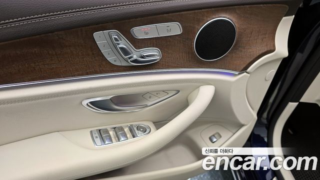 Mercedes-Benz E-Class E220d Exclusive