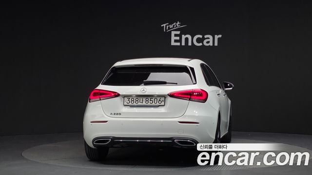 Mercedes-Benz A-Class A220 Hatchback