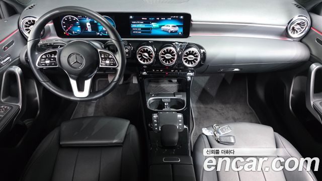 Mercedes-Benz A-Class A220 Hatchback