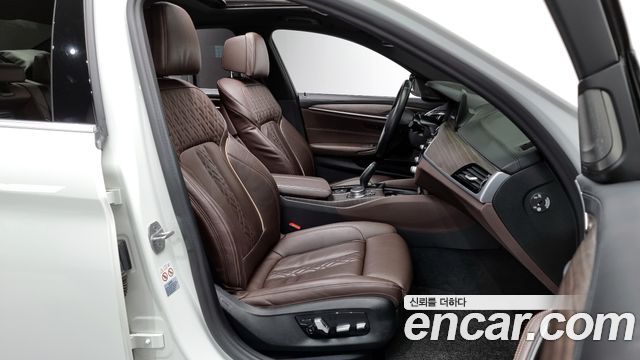 BMW 5-Series 520i M Sport