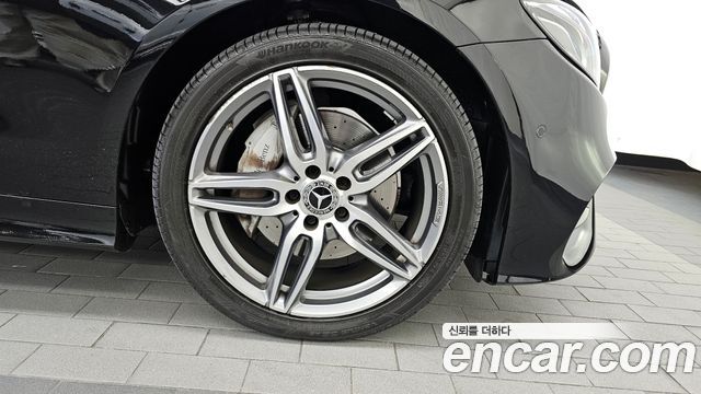 Mercedes-Benz E-Class E220d Coupe