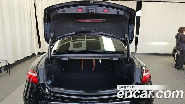 Mercedes-Benz E-Class E220d Coupe