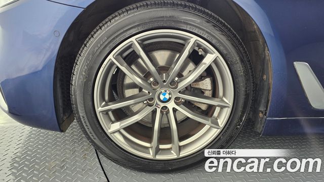 BMW 5-Series 520i M Sport