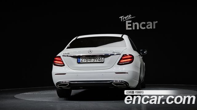 Mercedes-Benz E-Class E200 Avantgarde