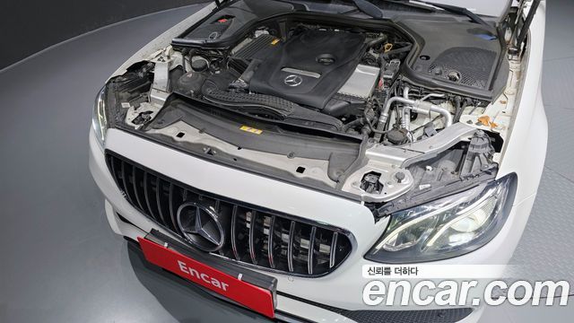 Mercedes-Benz E-Class E200 Avantgarde