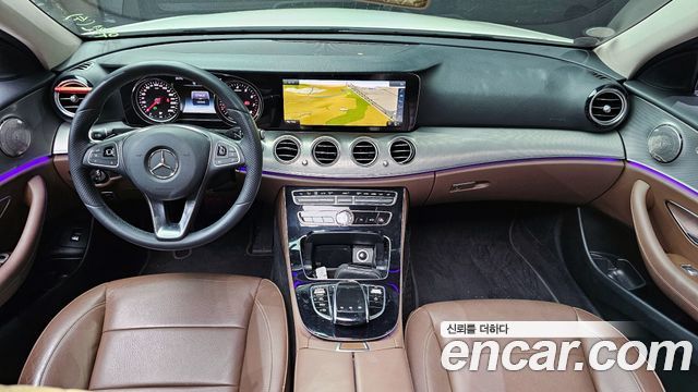 Mercedes-Benz E-Class E200 Avantgarde