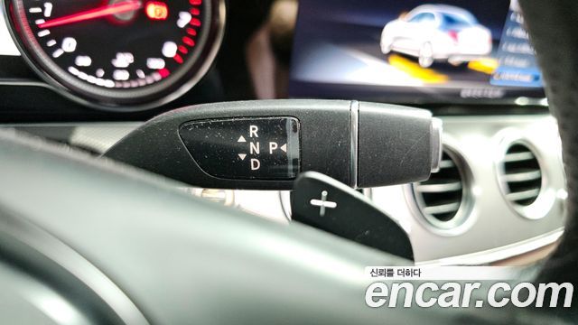 Mercedes-Benz E-Class E200 Avantgarde