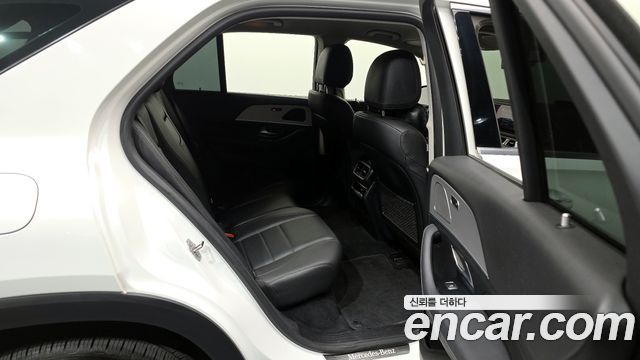 Mercedes-Benz GLE-Class GLE300d 4MATIC
