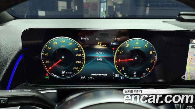 Mercedes-Benz GLB-Class AMG GLB35 4MATIC