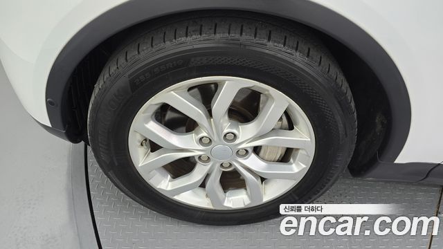 Land Rover Discovery 3.0 SD6 SE