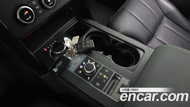 Land Rover Discovery 3.0 SD6 SE