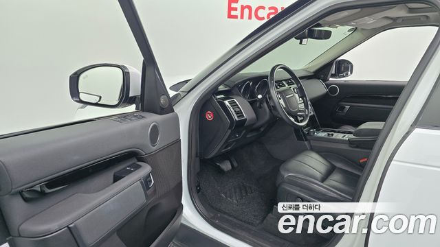 Land Rover Discovery 3.0 SD6 SE