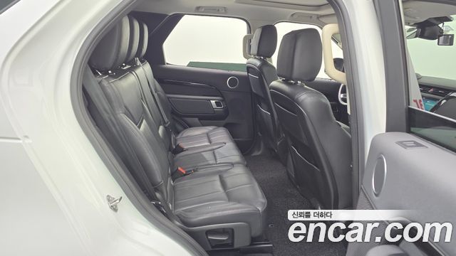 Land Rover Discovery 3.0 SD6 SE