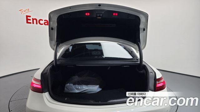 Mercedes-Benz E-Class E450 4MATIC Coupe