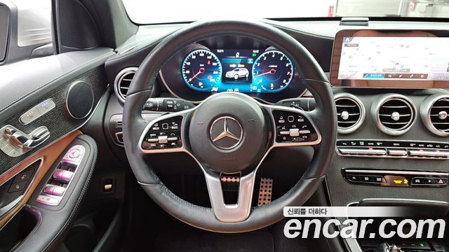 Mercedes-Benz GLC-Class GLC300 4MATIC