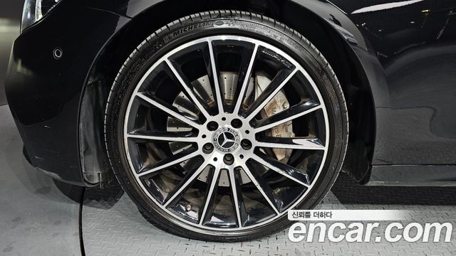 Mercedes-Benz E-Class E350 4MATIC AMG Line