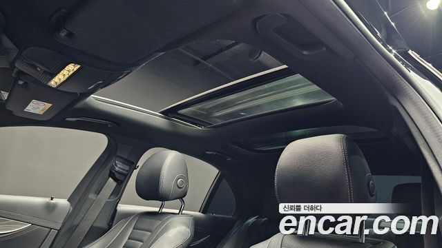 Mercedes-Benz E-Class E350 4MATIC AMG Line