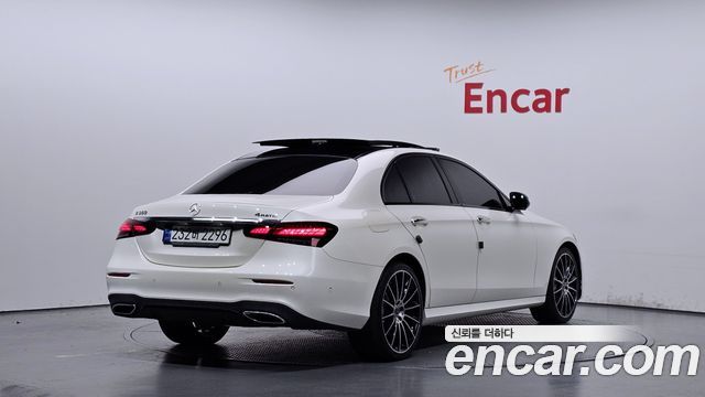 Mercedes-Benz E-Class E350 4MATIC AMG Line