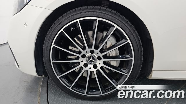 Mercedes-Benz E-Class E350 4MATIC AMG Line