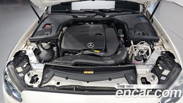 Mercedes-Benz E-Class E350 4MATIC AMG Line