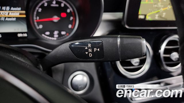 Mercedes-Benz GLC-Class GLC300 4MATIC AMG Line