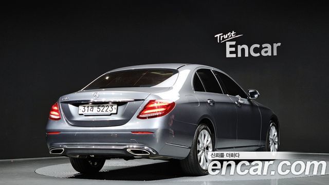 Mercedes-Benz E-Class E300 Exclusive