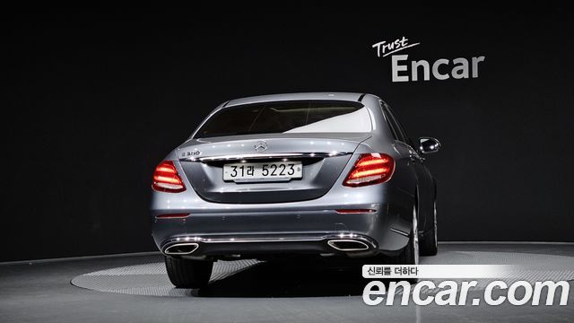Mercedes-Benz E-Class E300 Exclusive