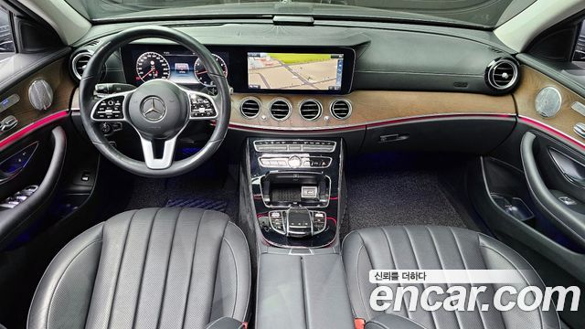 Mercedes-Benz E-Class E300 Exclusive